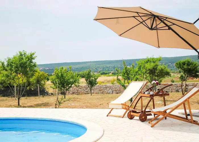 Vikendica Anwesen Steinperle Mit Beheiztem Schwimmbad By Interhome Brkic